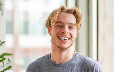 L'UMQ et le youtubeur Émile Roy s'adressent aux jeunes dans le cadre des élections municipales